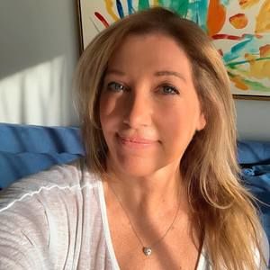 Meet your Posher, Rina